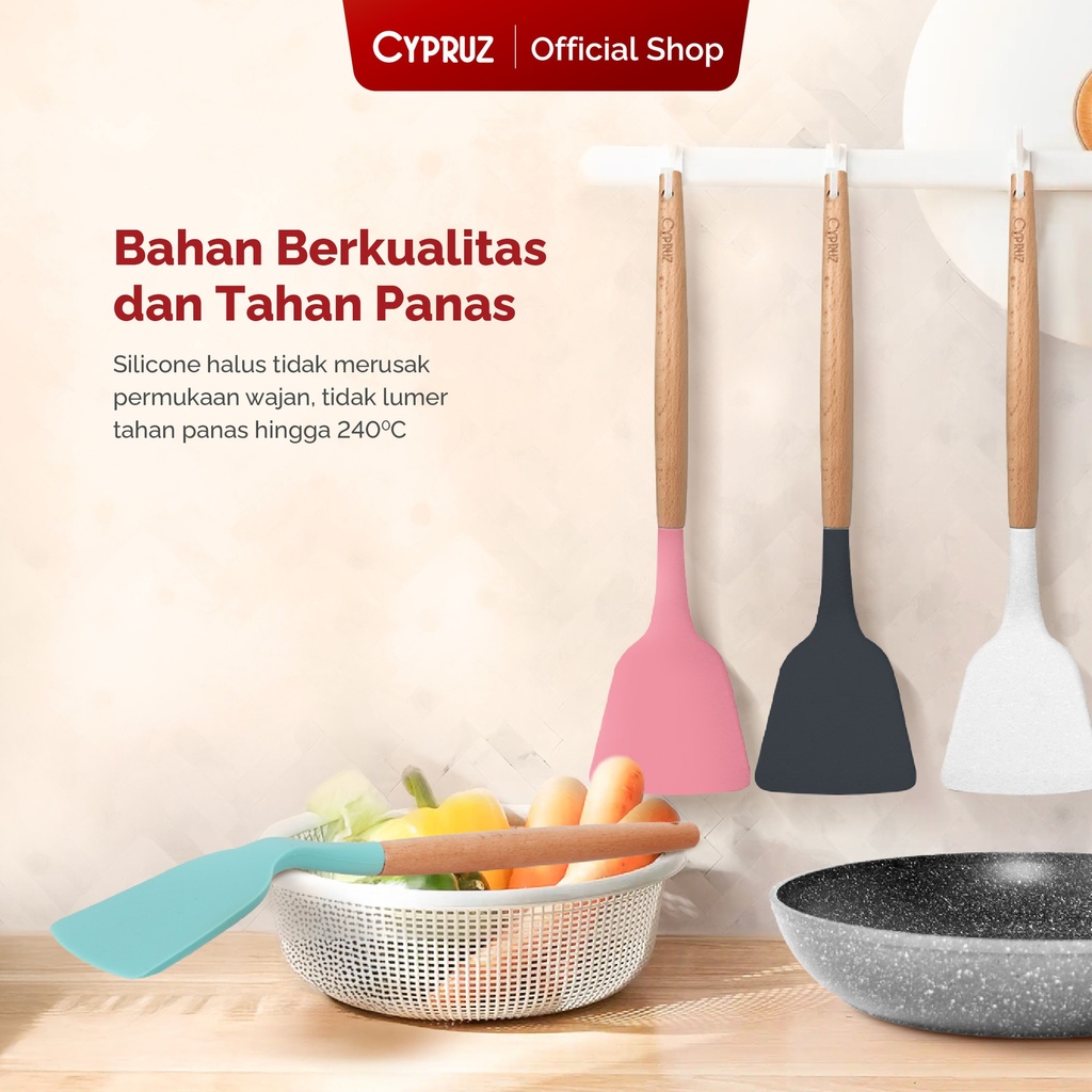 Cypruz Utensil Gagang Kayu Kepala Silicone Solid Turner